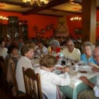 Los antiguos alumnos de Endesa durante la celebración de la comida