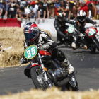 La carrera de motos urbana de La Bañeza. DL