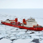 Buque chino Xuelong (Dragón de Nieve) colisionó contra un iceberg en la Antártida.