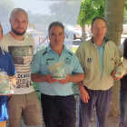 Pepe, Turienzo y Rubén, en la Copa Diputación, con el concejal de Deportes y el delegado de Bolos. P. C.