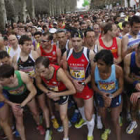 La salida de la Media Maratón reunió a 2.000 atletas. En la parte de adelante se encontraban algunos