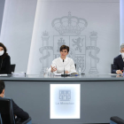 La ministra de Política Territorial y portavoz del Gobierno, Isabel Rodríguez (c), junto a la ministra de Justicia, Pilar Llop (i), y el ministro de Interior, Fernando Grande-Marlaska, durante la rueda de prensa posterior a la reunión del Consejo de Ministros celebrada este martes en Moncloa.  KIKO HUESCA