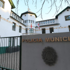 Los agentes de la Policía Municipal impusieron 3.500 multas por aparcar en zona prohibida. L. DE LA MATA