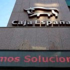 Oficina de Caja España-Duero en la avenida Ordoño II de la capital leonesa.