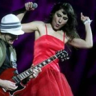 Juan Aguirre y Eva Amaral presentan esta noche en León su quinto trabajo discográfico