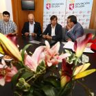 Firma del convenio entre la Diputación y la IGP.