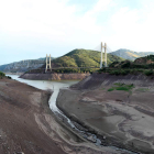 El embalse de Los Barrios de Luna acaba el año hidrológico con una reserva mínima.