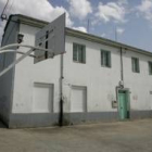 La vivienda que ofrece el Ayuntamiento está en le misnmo edificio que el colegio