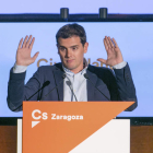 El presidente de Ciudadanos, Albert Rivera, en un acto ayer en Zaragoza. JAVIER CEBOLLADA