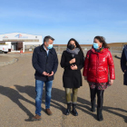 El alcalde y las procuradoras socialistas visitaron el polígono. MEDINA