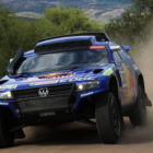 Carlos Sainz sigue con paso firme en un Dakar Argentina-Chile que ya lidera con solvencia.