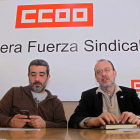 Xosepe Vega e Ignacio Fernández, ayer en la sede de CC.OO.