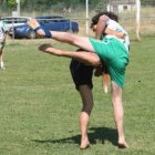 Las instalaciones deportivas de Mansilla acogieron el tercer corro de Lucha de Base y Juvenil.