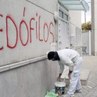 Imagen de archivo de una pintada en una localidad del sur de España. PEPE TORRES