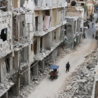 Una calle en ruinas de la ciudad de Alepo, en Siria, este jueves.