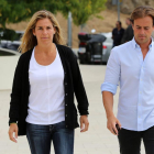 Arantxa Sánchez Vicario yh su marido Josep Santacana, en agosto del 2013.