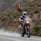 El británico Sam Sunderland conduce su motocicleta KTM  durante la quinta etapa del Rally Dakar 2017, entreTupiza y Oruro (Bolivia).