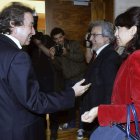 De Santiago-Juárez charla con Ana Redondo y José María González antes de su comparecencia.