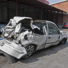 Estado en el que quedó el vheículo accidentado, en el que murieron dos jóvenes.