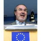 El comisario europeo de Finanzas, Pedro Solbes, ayer en Bruselas