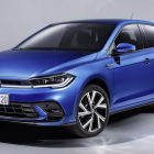 El nuevo Polo estrena parrilla frontal de «barra transversal», con una llamativa combinación de faros ‘led’. VW