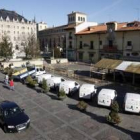 Vista panorámica de los nuevos vehículos del servicio de Aguas