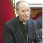 Monseñor Camilo Lorenzo, obispo de la Diócesis de Astorga