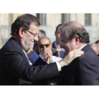 Rajoy saluda a Juan Vicente Herrera a su llegada a Béjar