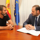 Òscar Camps y José Luis Ábalos.