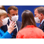 La canciller alemana, Angela Merkel, el presidente francés Macron y otros líderes europeos. FRANCOIS LENOIR
