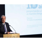 Mario Vargas Llosa, durante el acto de clausura del proyecto de la Fundación Telefónica ‘El valor económico del español’. SERGIO BARRENECHEA