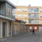 La calle de Santo Toribio es una tranquila vía que discurre perpendicular a la carretera de León