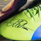 La zapatilla firmada de Usain Bolt.