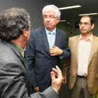 El rector, con Benjamín Arias, durante la última visita de Hermida al Bierzo en el 2008.
