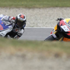 Jorge Lorenzo y Dani Pedrosa, durante el Gran Premio de la República Checa.