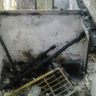 Estado en el que quedó la casa de Paradela en la que se declaró un incendio el pasado domingo