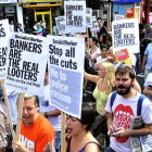 Protesta en Tottenham contra los disturbios de la última semana.