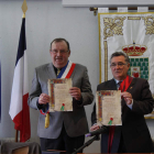 El alcalde de Aulnay, Jean Marie Collin, y el regidor de Valverde, David Fernández.