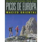 El alpinista leonés César de Prado Malagón, autor del libro, en la cima del Naranjo de Bulnes