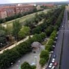 Vista general del paseo Condesa de Sagasta, el más afectado por la nueva reordenación de la ORA