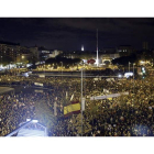 La multitud colapsa la Plaza de Colón en Madrid en la manifestación que cerró la huelga general contra la política del Gobierno.