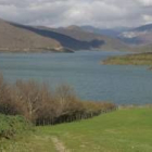 Vista del embalse de Riaño que está a la tercera parte de sy capacidad