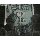 Imagen de la BBC en la que dos miembros de ETA leen el comunicado en el que declaran la tregua.