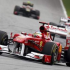 El piloto español Fernando Alonso ayer durante la carrera del Gran Premio de Sepang.