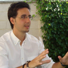 El director Héctor Fernández Cachón