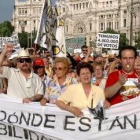 Miles de afectados por la estafa de Fórum y Afinsa protestan en Madrid