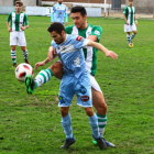 Albertín aprovechó un error del portero local para materializar el gol de la victoria. PABLO FERNÁNDEZ