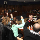 Votación de los presupuestos del 2012 en Ponferrada, hace poco más de un mes.
