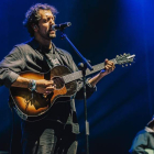 El cantautor ponferradin Pablo López ‘Pravlenha’, en uno de sus conciertos. PRAVLENHA