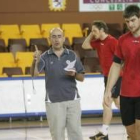 Ribera da instrucciones junto al pivote Aginagalde que está al igual que Castresana muy tocado